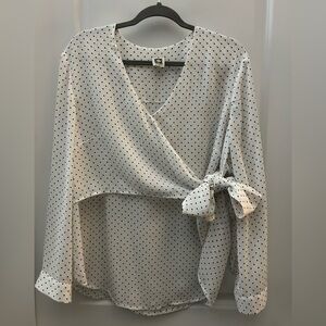 Preowned Ann Klein White Black Polka Dot Wrap-Style LS Dress Career Blouse